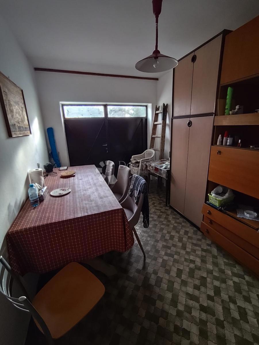 Hiša Raslina, Šibenik - Okolica, 85m2