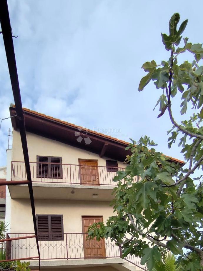 Hiša Raslina, Šibenik - Okolica, 85m2