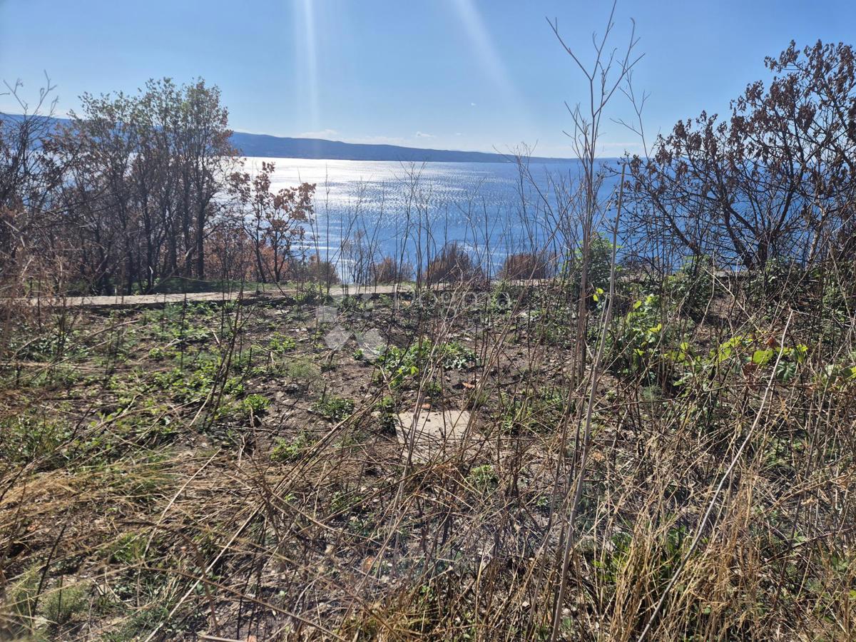 Zazidljivo zemljišče Jesenice, Dugi Rat, 750m2