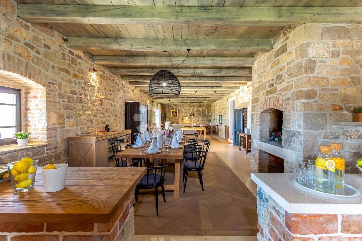 Hiša Murvica, Poličnik, 360m2