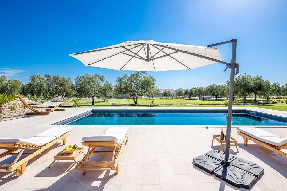 Hiša Murvica, Poličnik, 360m2