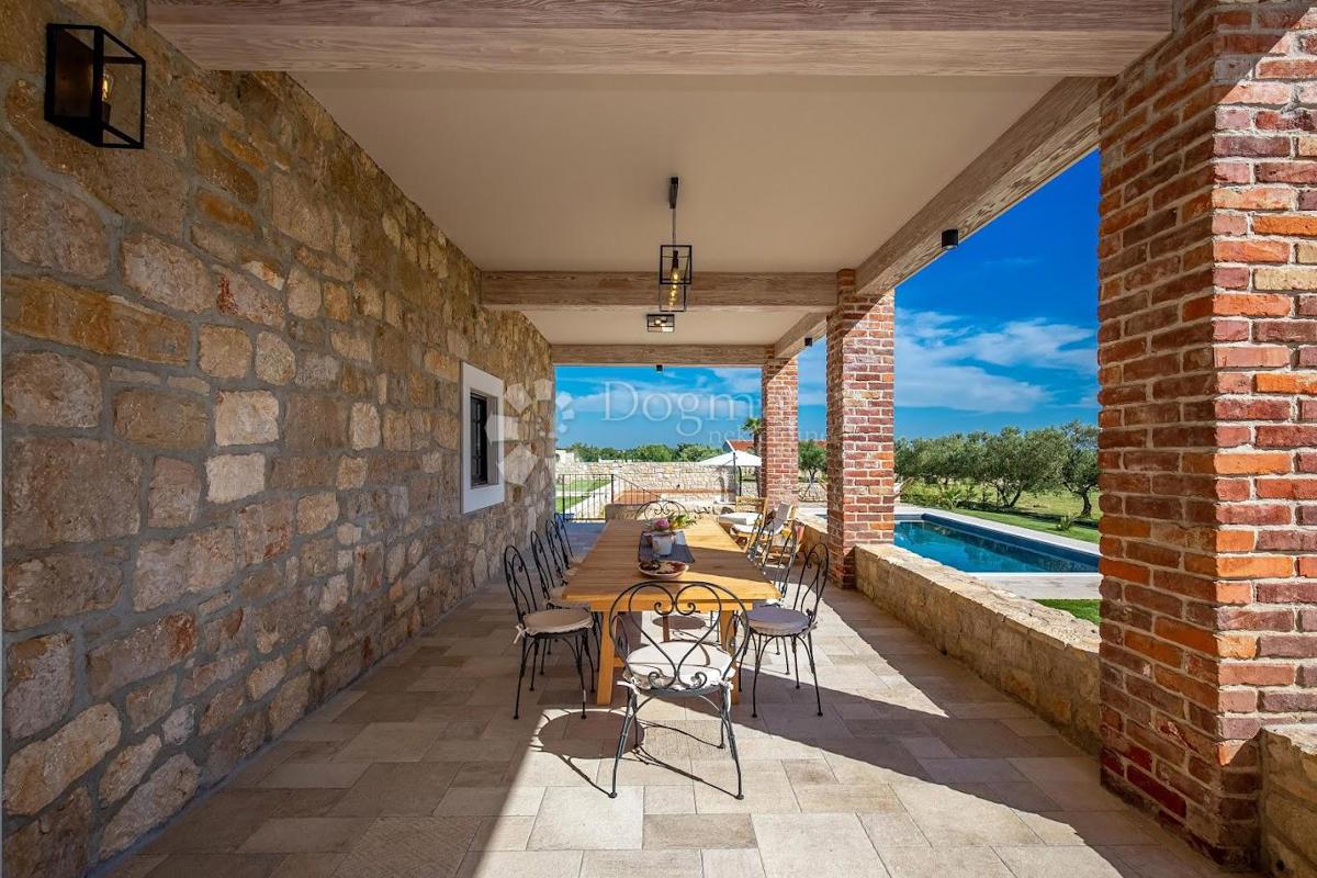 Hiša Murvica, Poličnik, 360m2