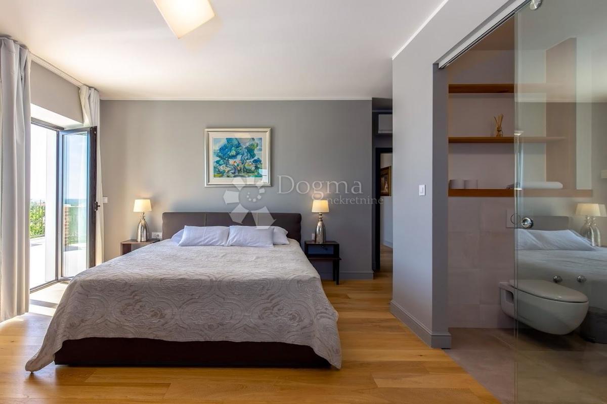 Hiša Murvica, Poličnik, 360m2