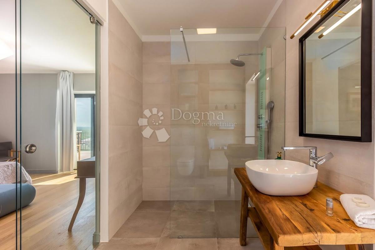 Hiša Murvica, Poličnik, 360m2