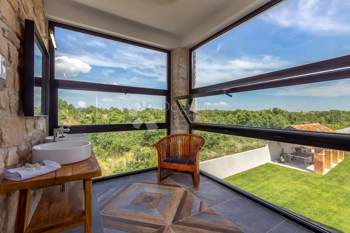 Hiša Murvica, Poličnik, 360m2