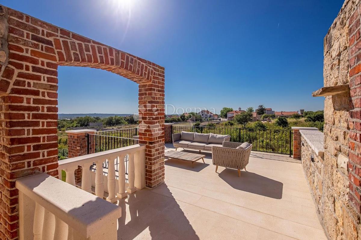 Hiša Murvica, Poličnik, 360m2