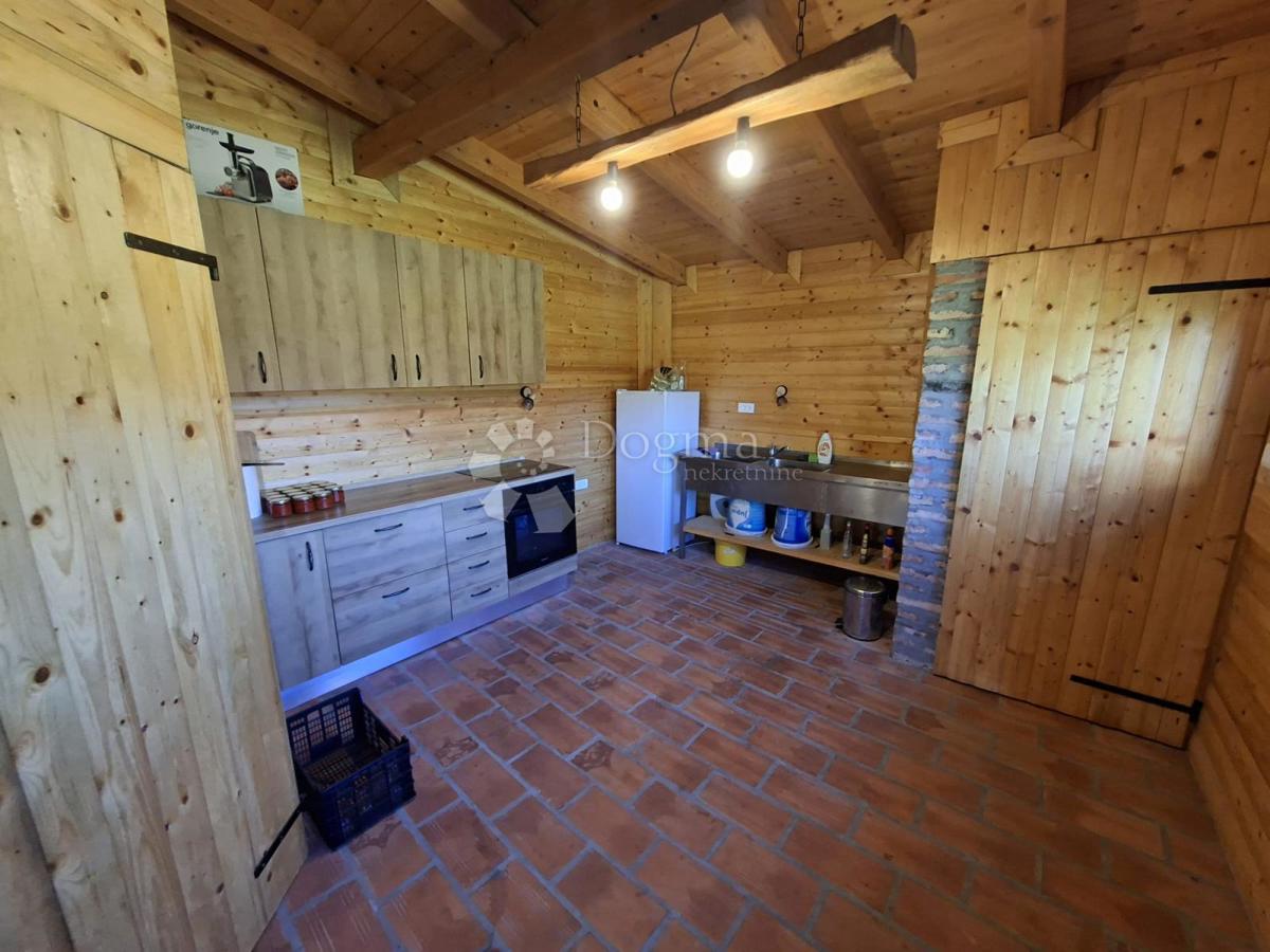 Hiša Lučko, Novi Zagreb - Zapad, 467m2