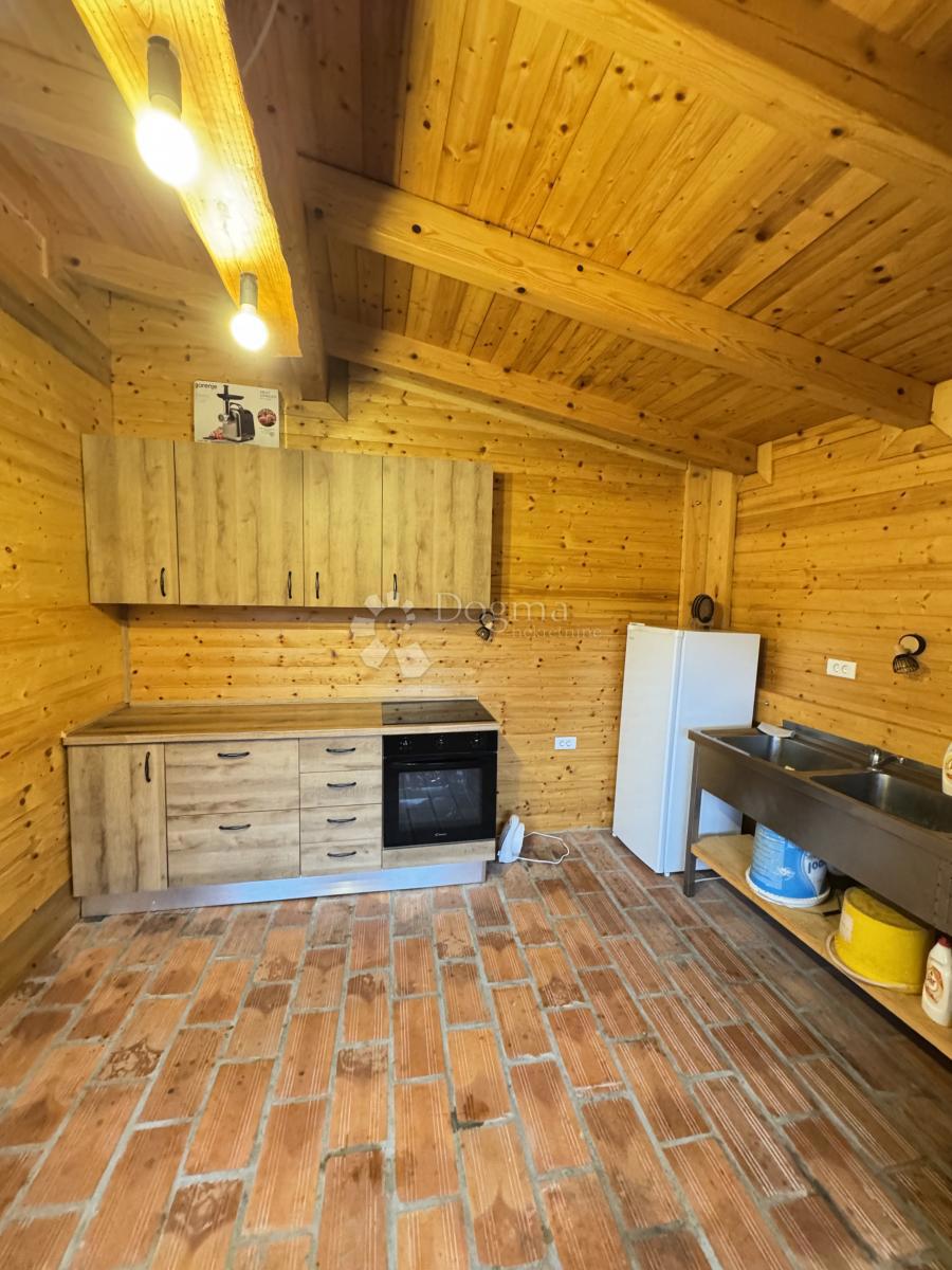 Hiša Lučko, Novi Zagreb - Zapad, 467m2