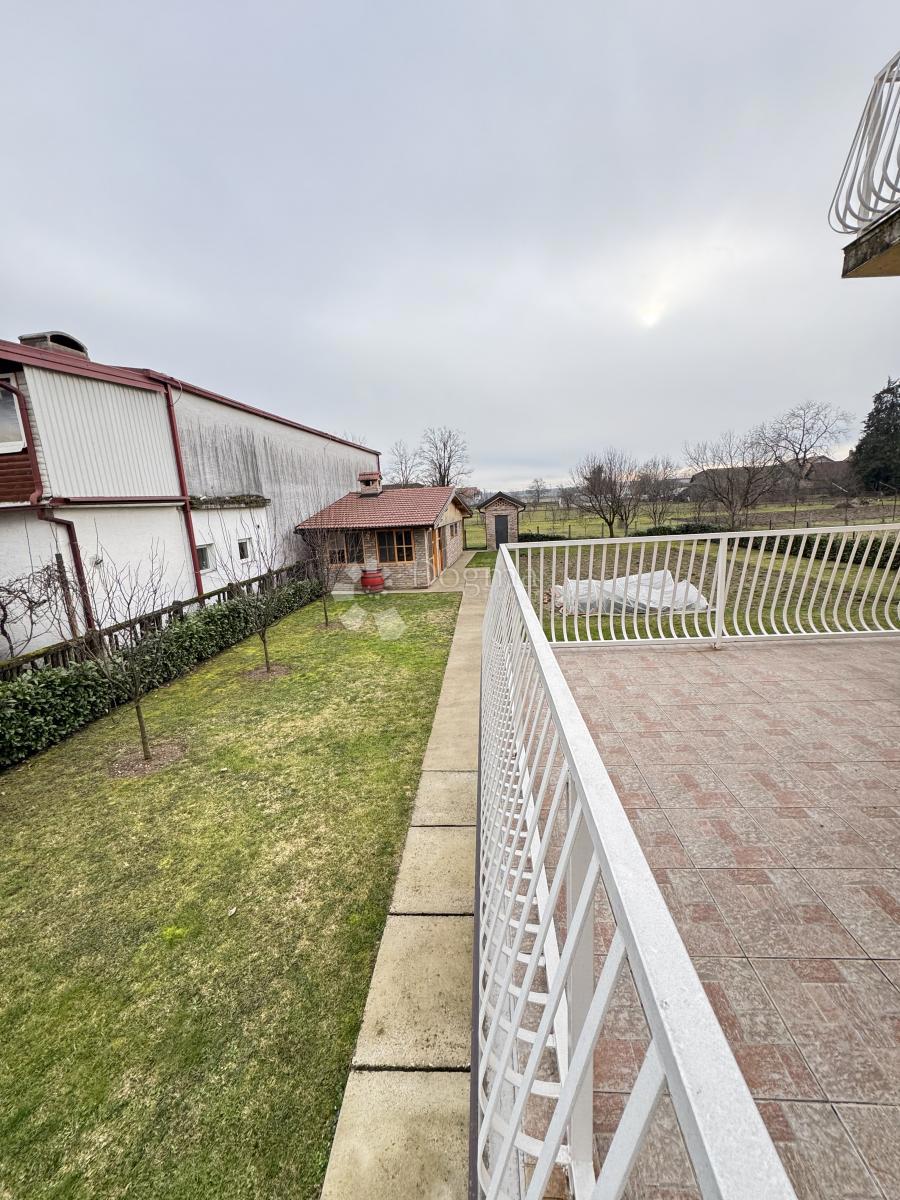 Hiša Lučko, Novi Zagreb - Zapad, 467m2