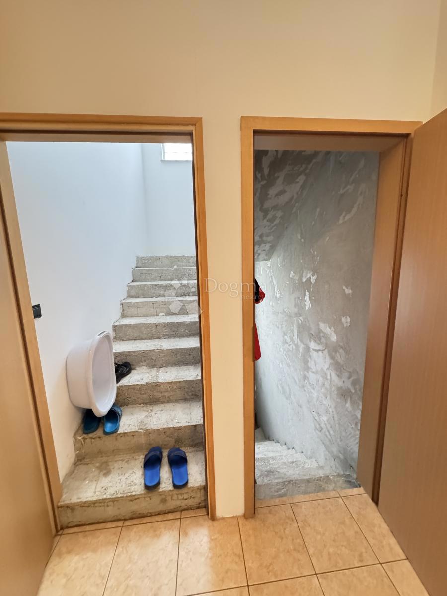 Hiša Lučko, Novi Zagreb - Zapad, 467m2