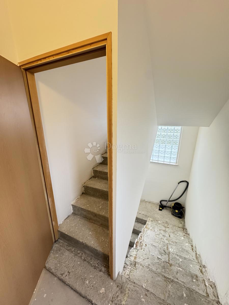 Hiša Lučko, Novi Zagreb - Zapad, 467m2