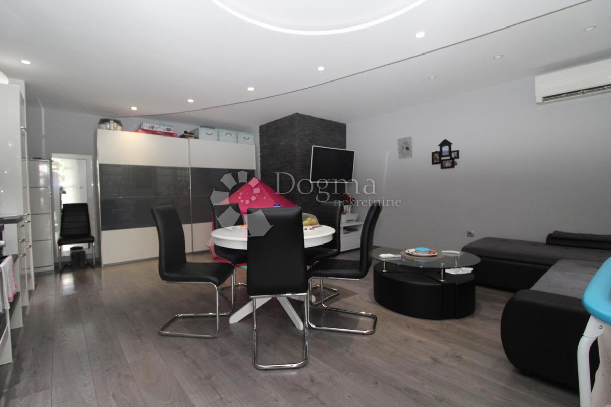 Stanovanje Škurinje, Rijeka, 52m2