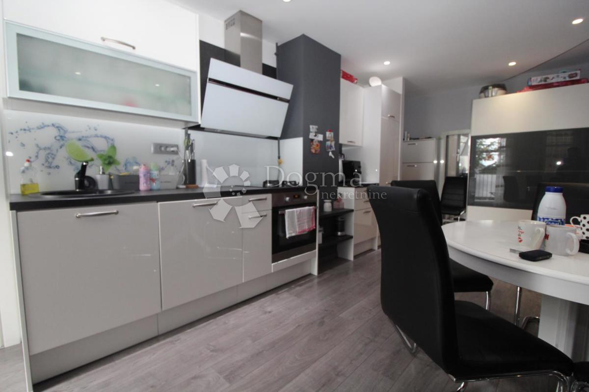 Stanovanje Škurinje, Rijeka, 52m2