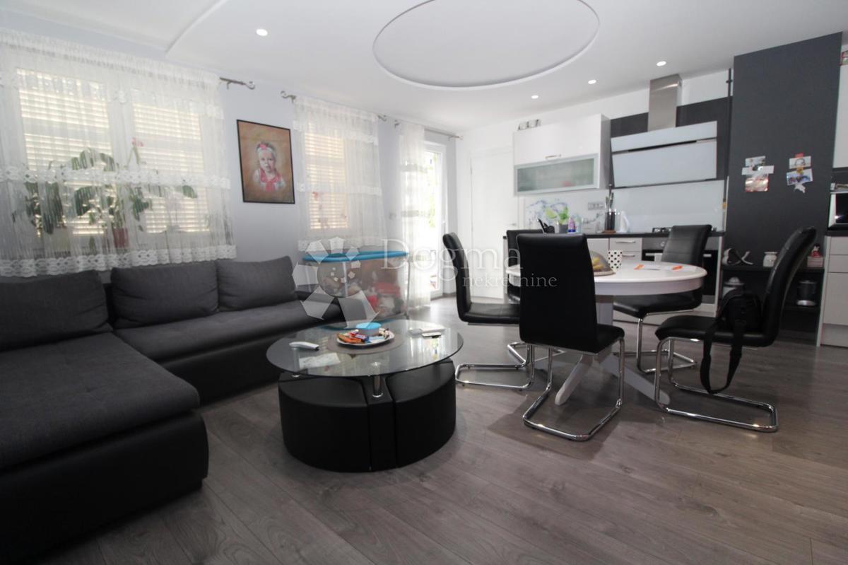 Stanovanje Škurinje, Rijeka, 52m2