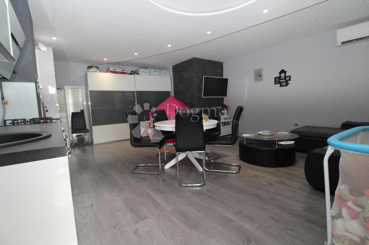 Stanovanje Škurinje, Rijeka, 52m2