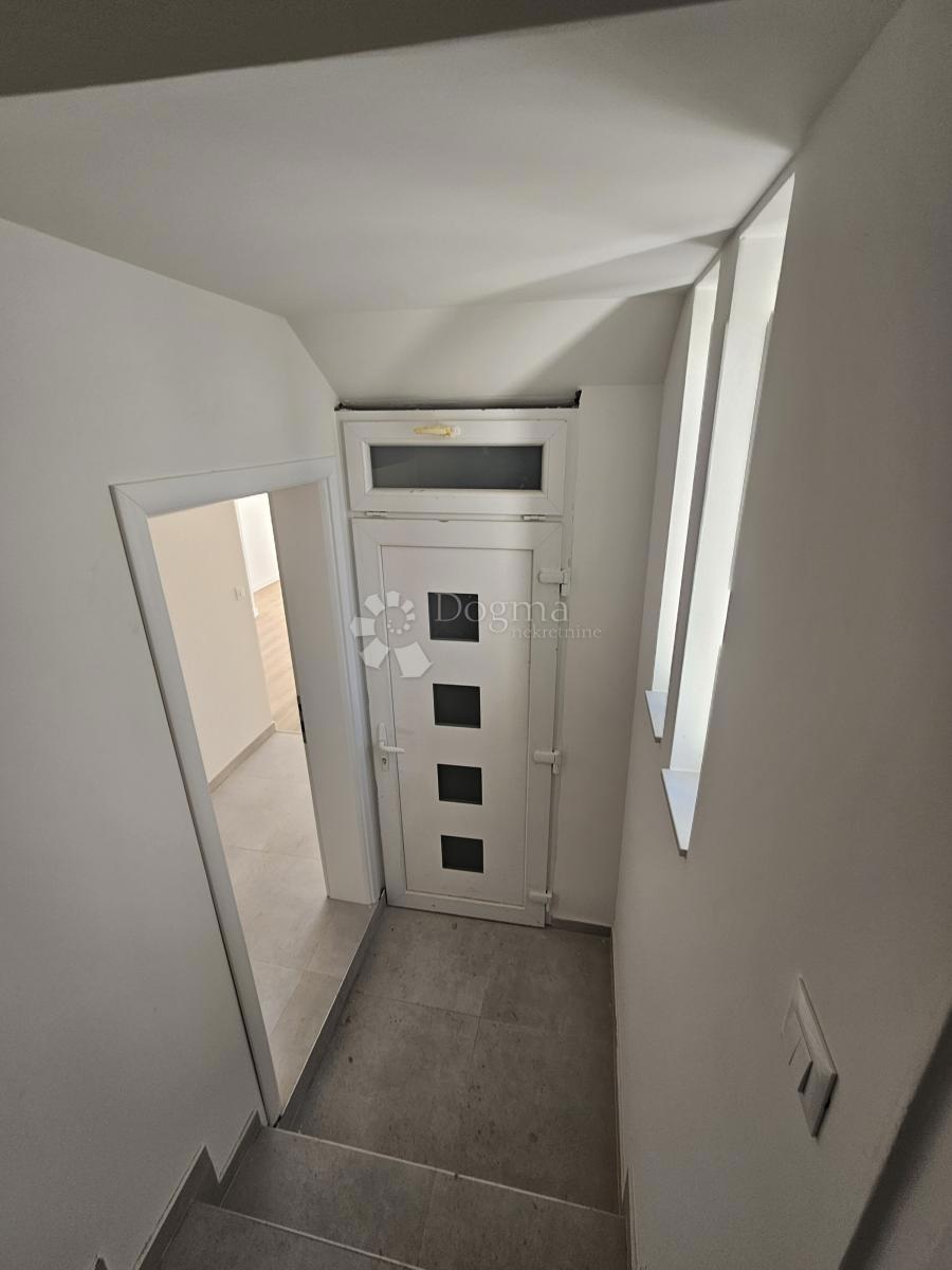 Stanovanje Kaštel Sućurac, Kaštela, 59m2