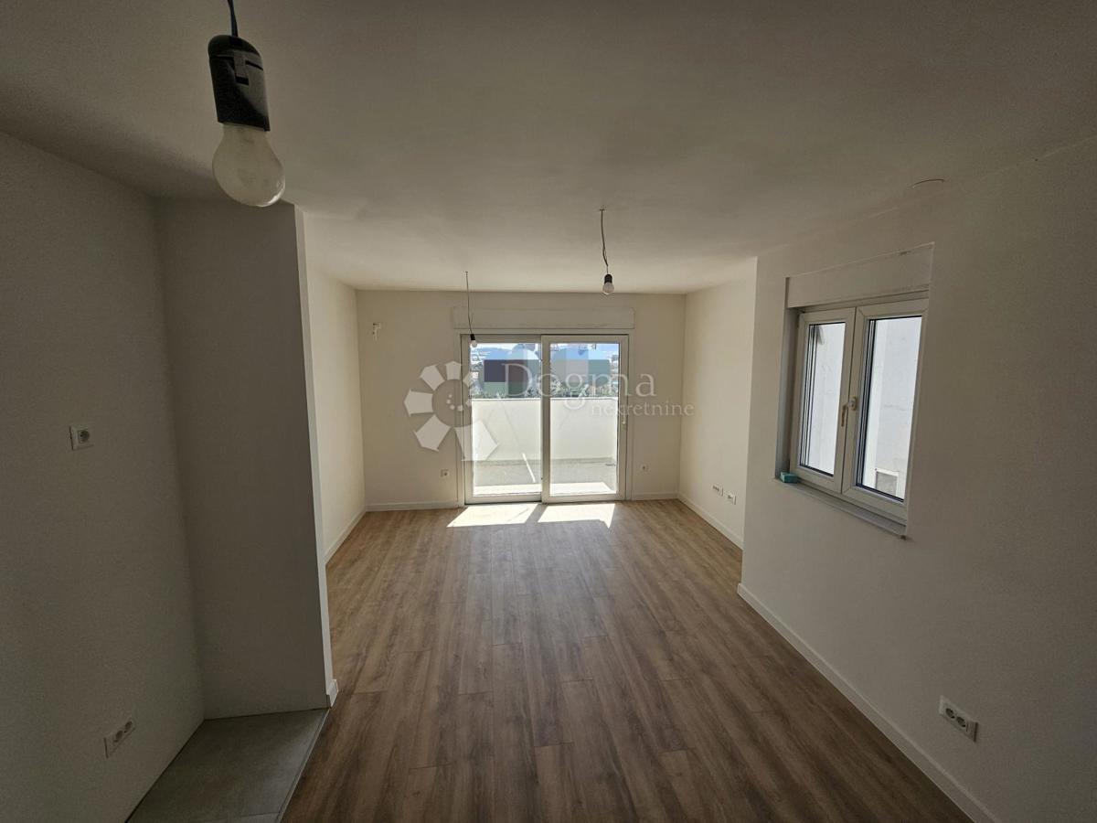 Stanovanje Kaštel Sućurac, Kaštela, 59m2