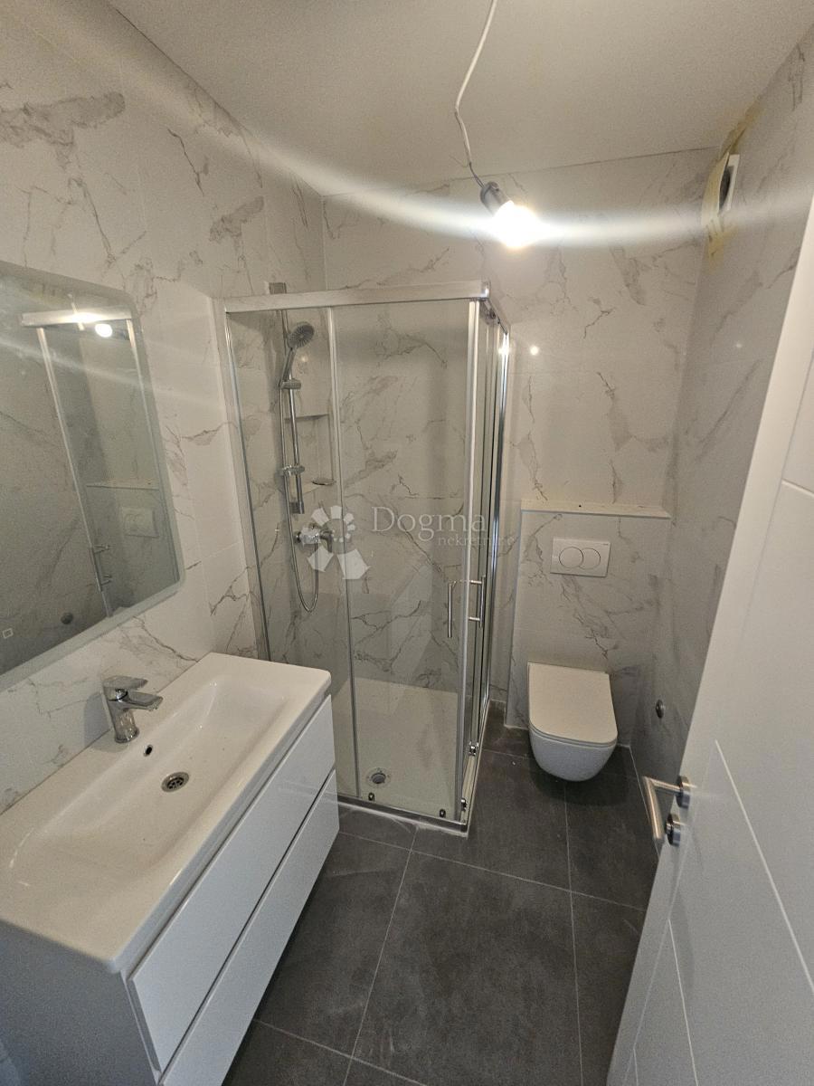Stanovanje Kaštel Sućurac, Kaštela, 59m2