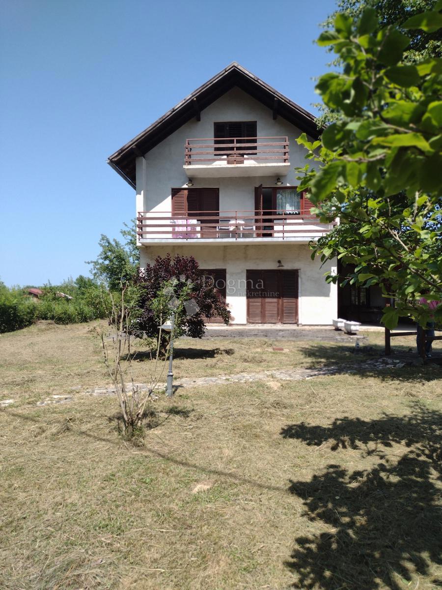 Hiša Topusko, 100m2