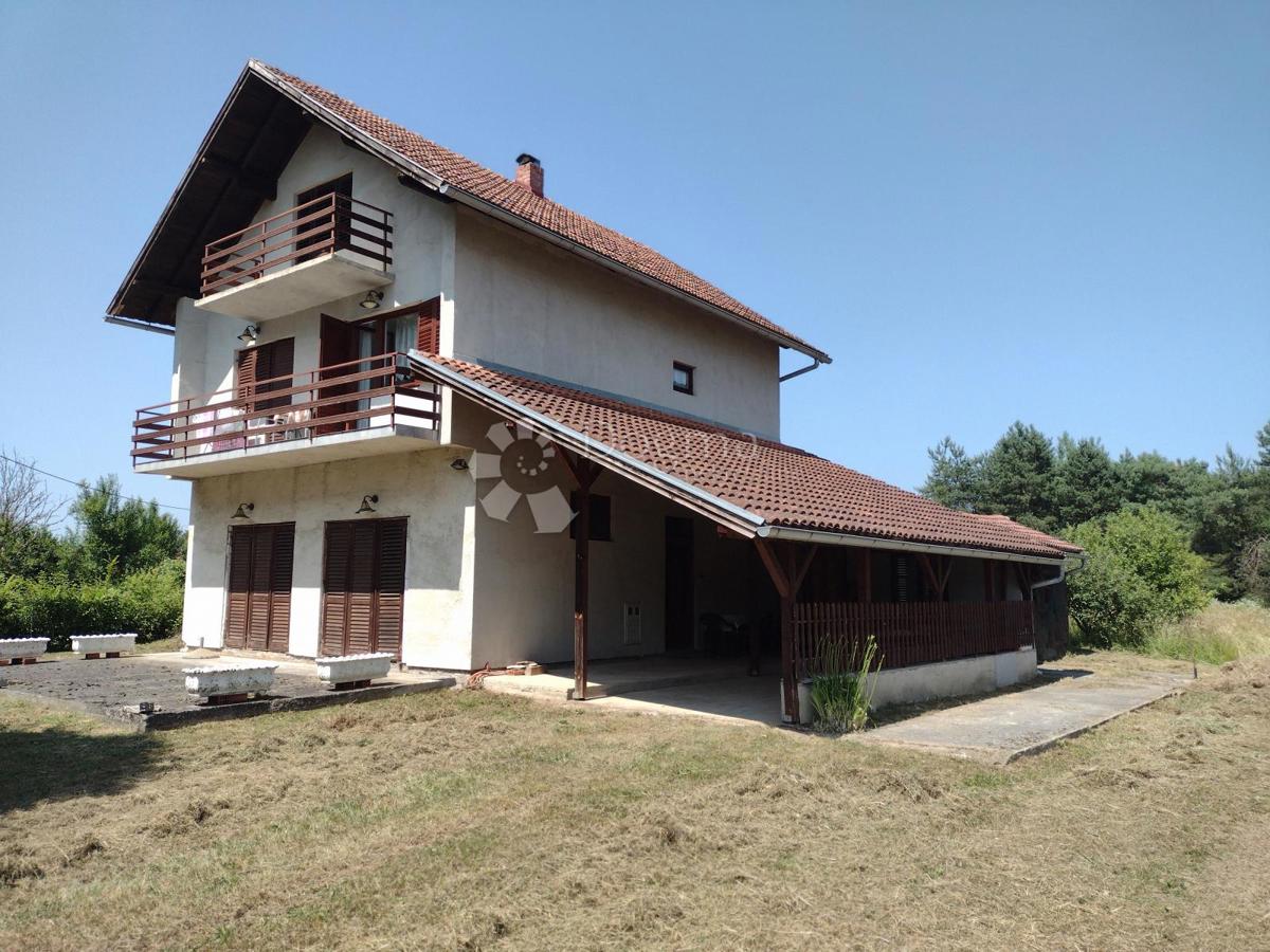 Hiša Topusko, 100m2