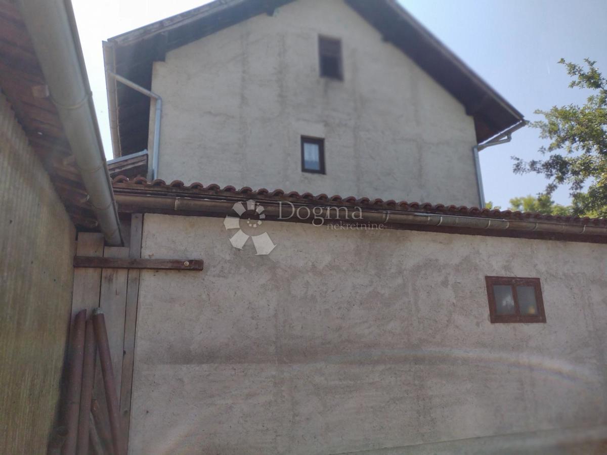 Hiša Topusko, 100m2