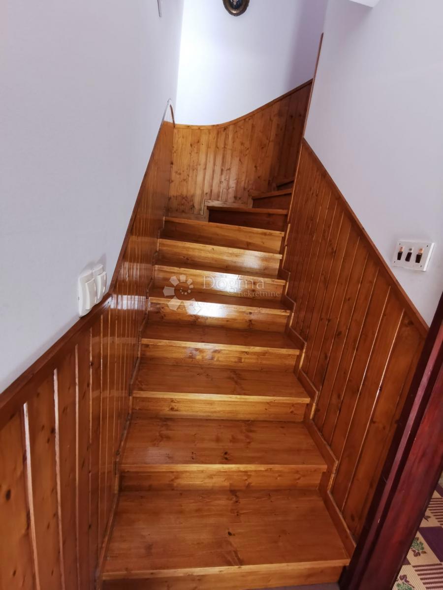 Hiša Žrnovo, Korčula, 107m2