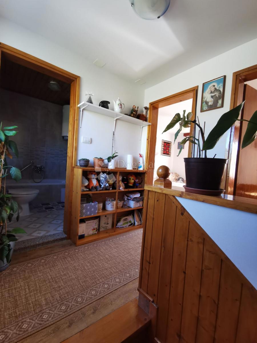 Hiša Žrnovo, Korčula, 107m2