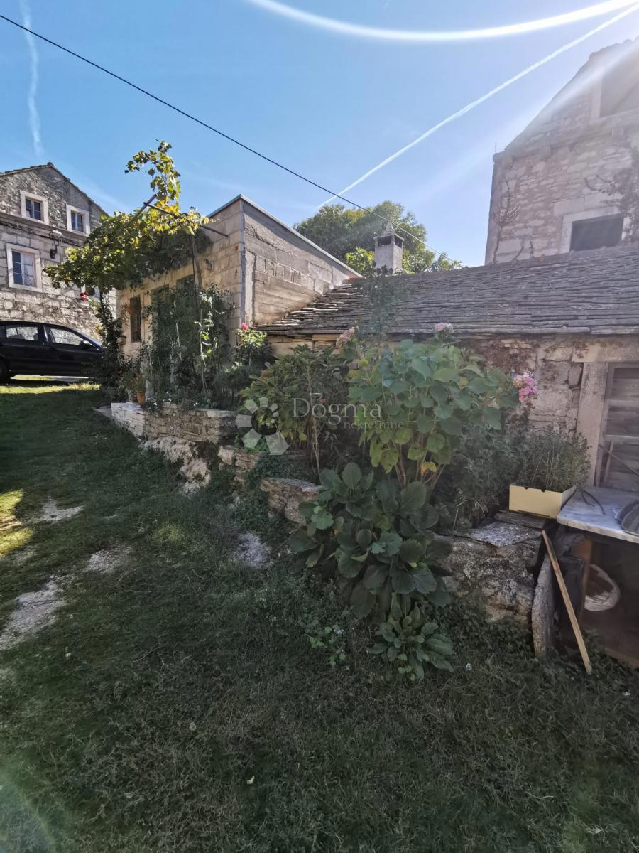 Hiša Žrnovo, Korčula, 107m2