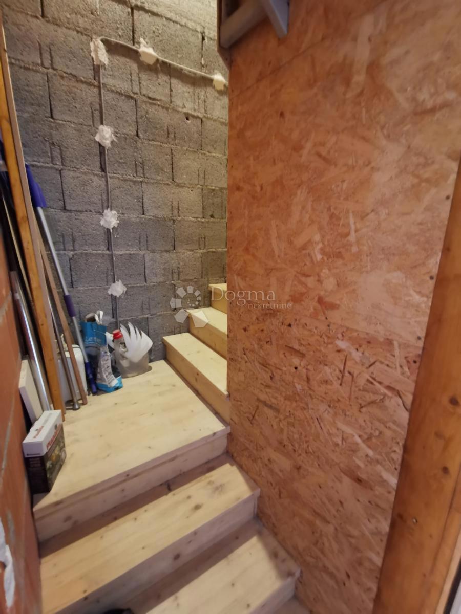 Hiša Žrnovo, Korčula, 107m2