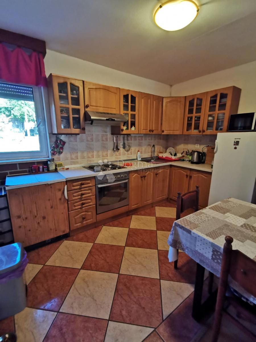 Hiša Žrnovo, Korčula, 107m2