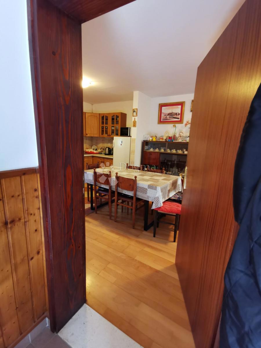 Hiša Žrnovo, Korčula, 107m2