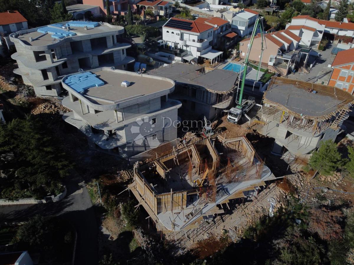 ROGOZNICA - VRHUNSKI PROJEKT, VRHUNSKA LOKACIJA