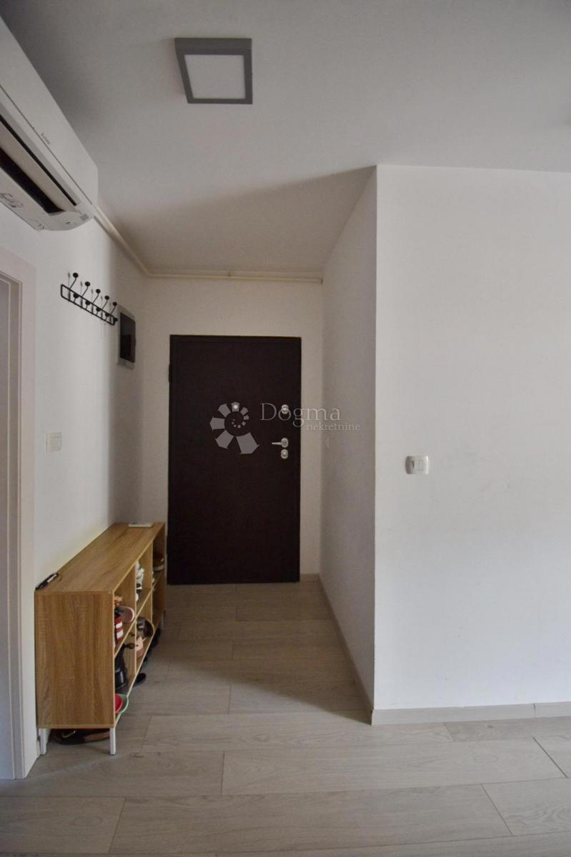 Stanovanje Centar, Pula, 42m2