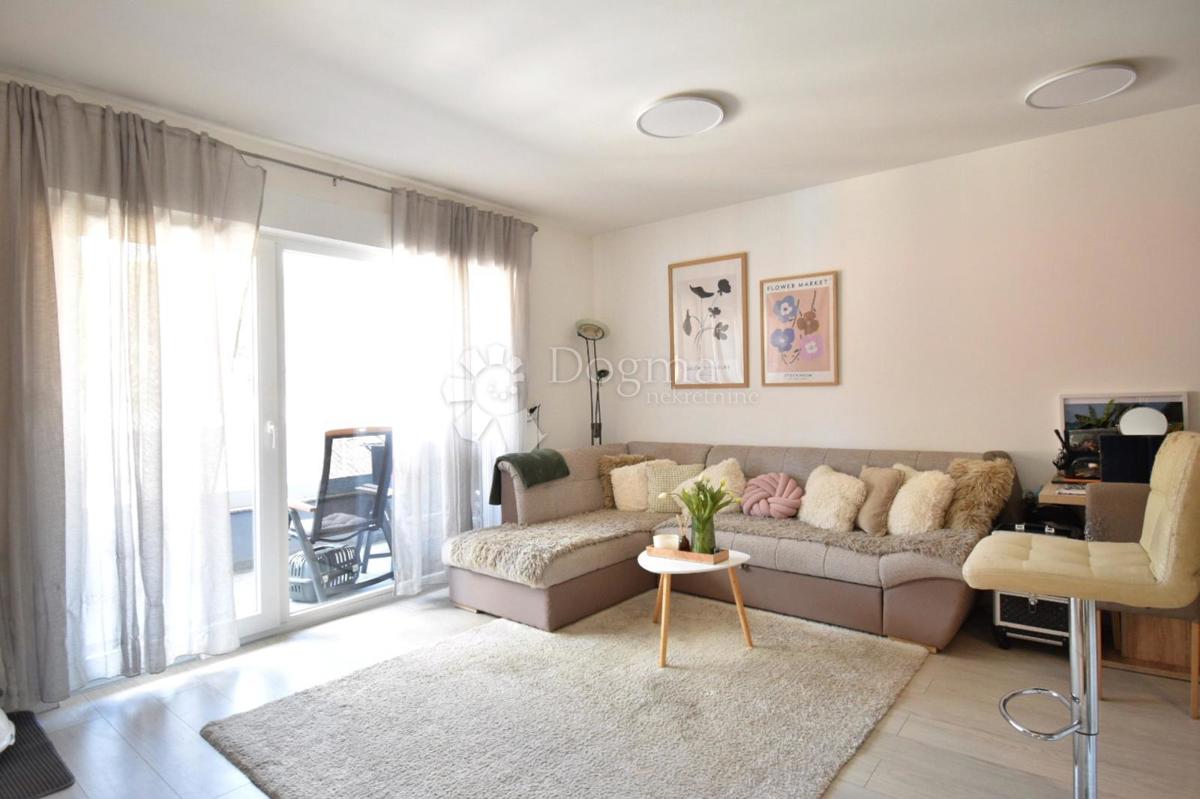 Stanovanje Centar, Pula, 42m2