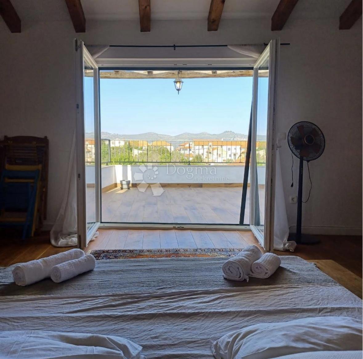 Hiša Veli Iž, Zadar - Okolica, 185m2