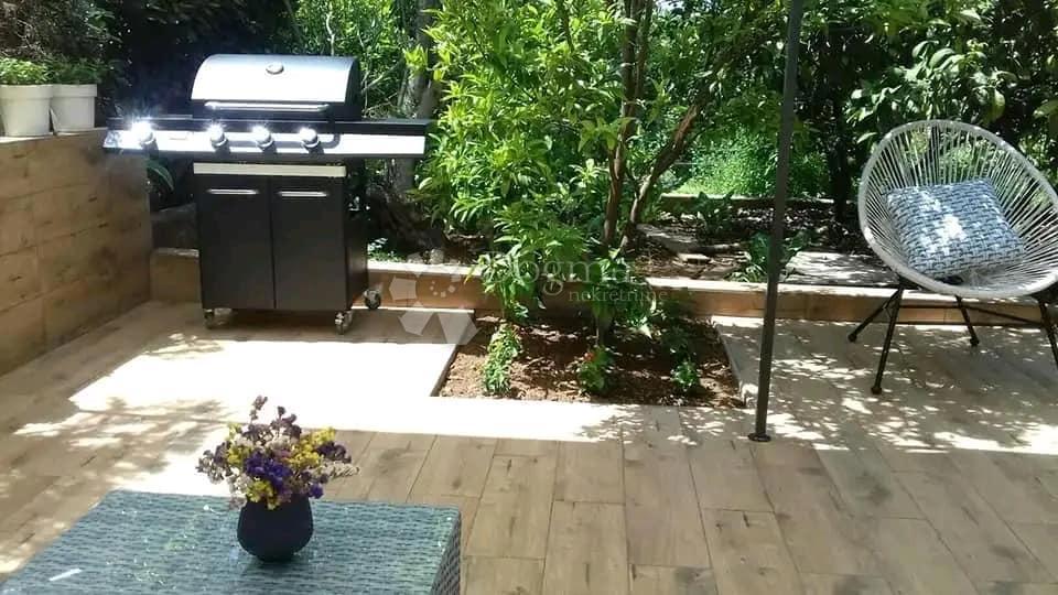 Stanovanje Lukoran, Preko, 55,47m2