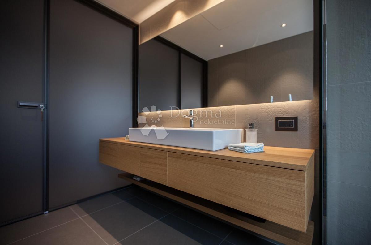 Stanovanje Novigrad, Novigrad, Novigrad, Istarska županija, 99,60m2