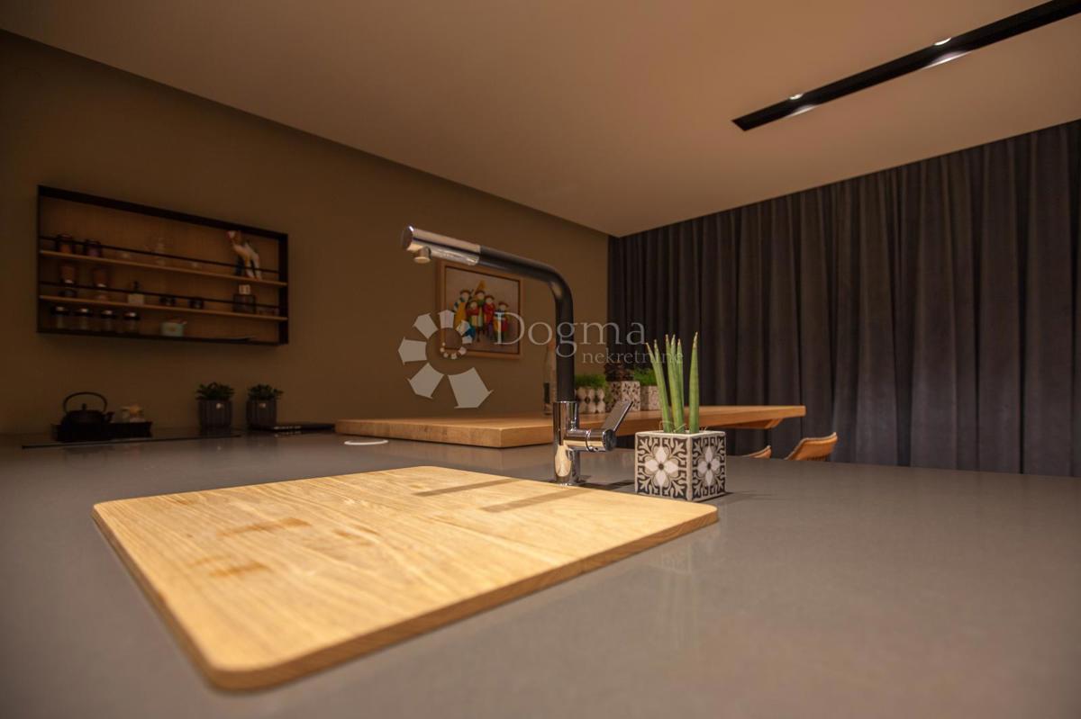 Stanovanje Novigrad, Novigrad, Novigrad, Istarska županija, 99,60m2