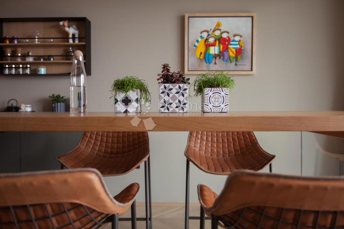 Stanovanje Novigrad, Novigrad, Novigrad, Istarska županija, 99,60m2