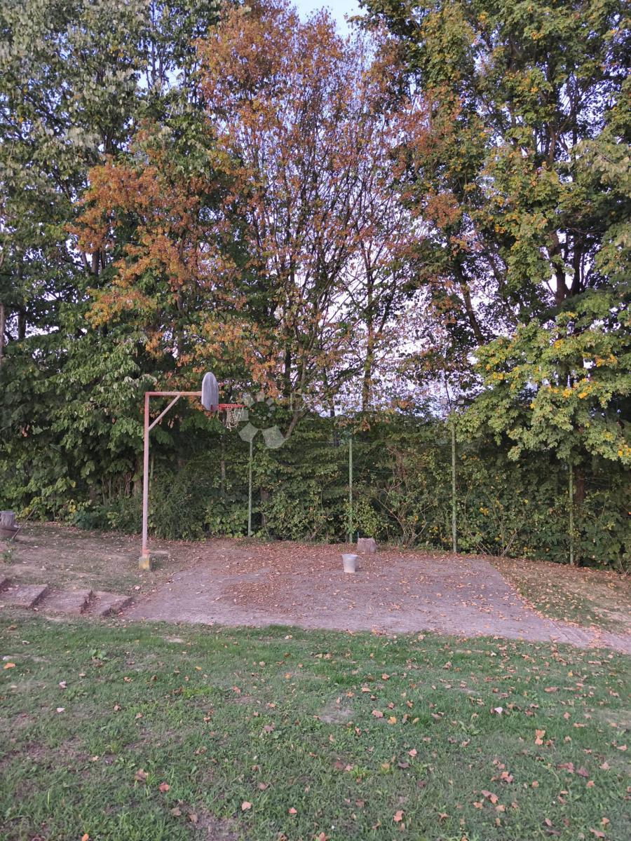 Hiša Gornja Gračenica, Popovača, 150m2