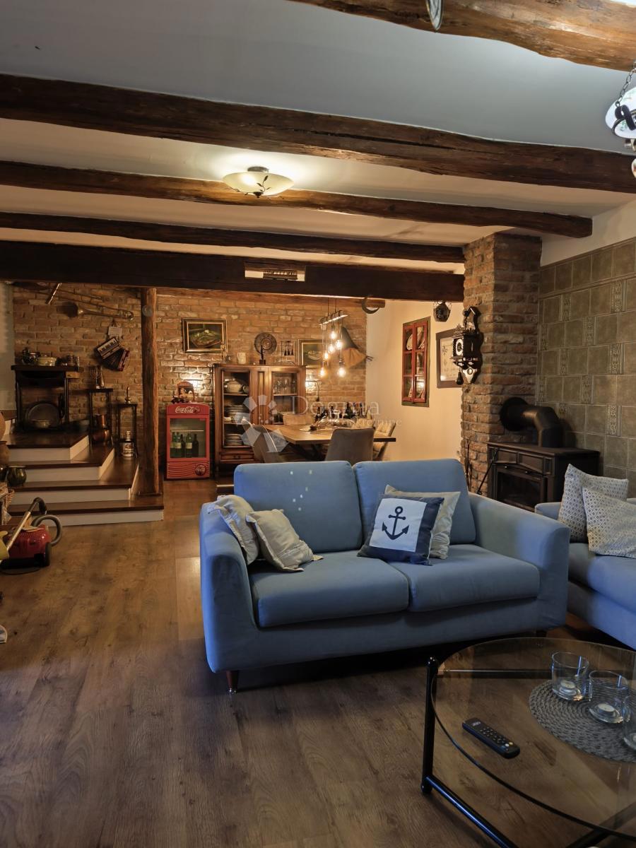 Hiša Gornja Gračenica, Popovača, 150m2