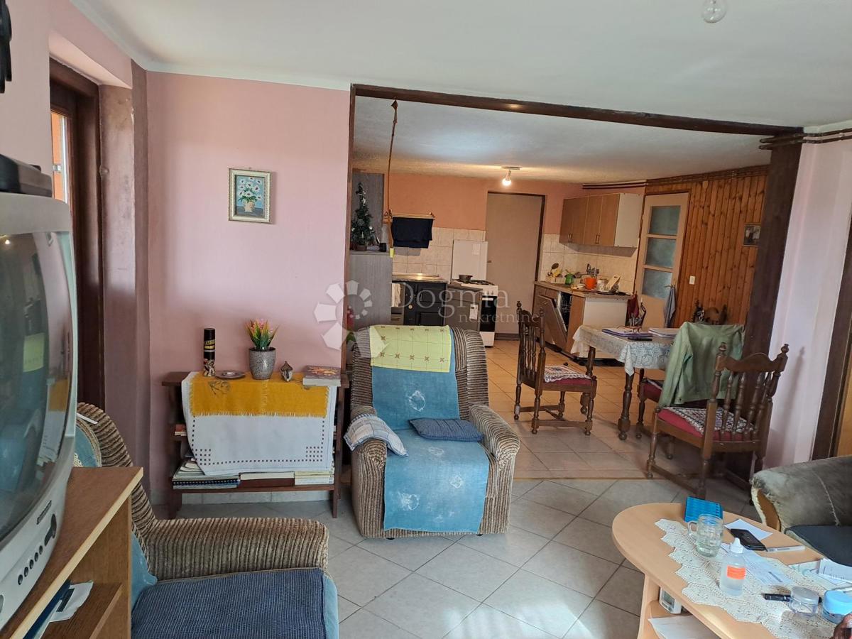 Hiša Vojišnica, Vojnić, 125m2