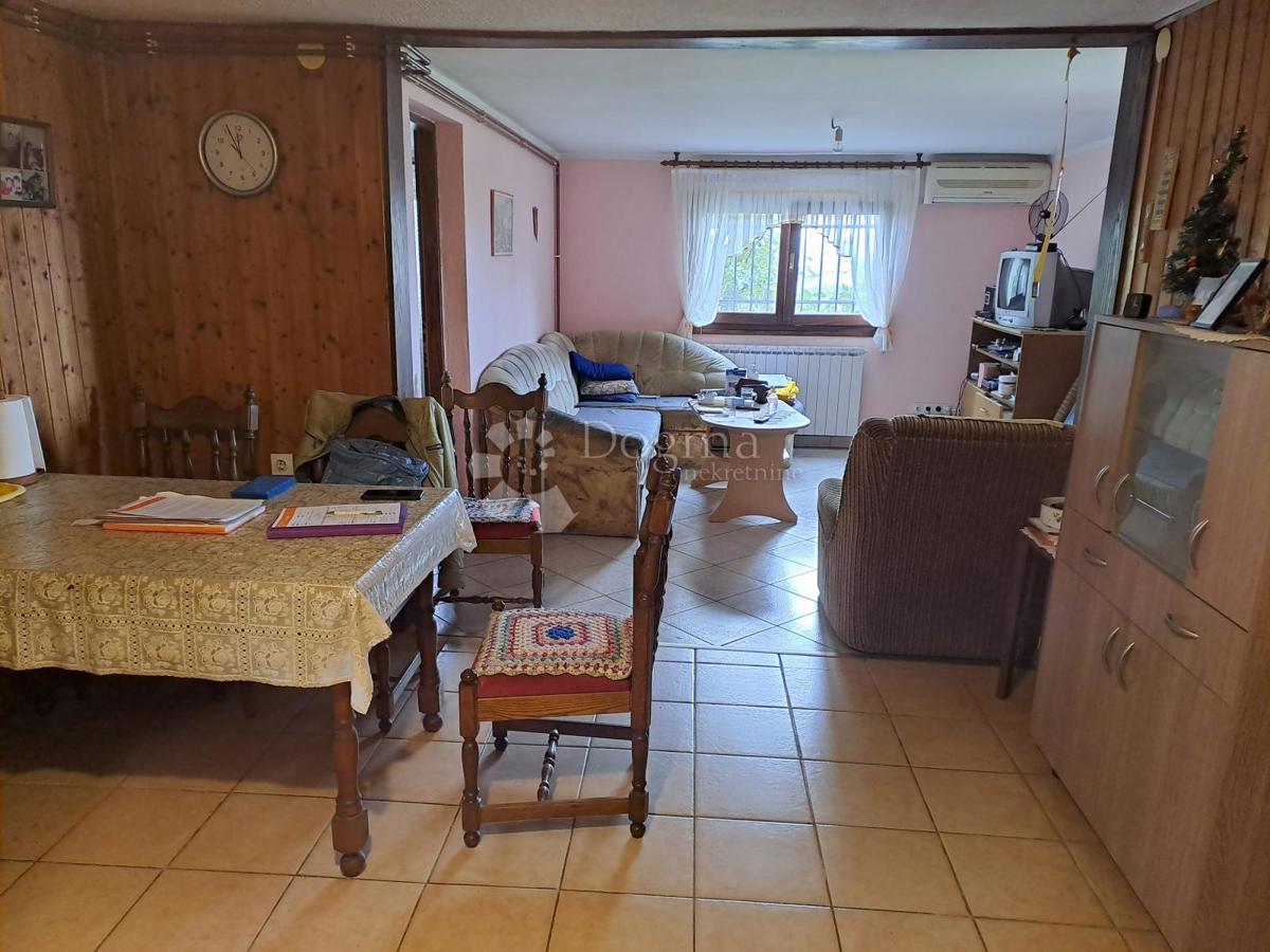 Hiša Vojišnica, Vojnić, 125m2