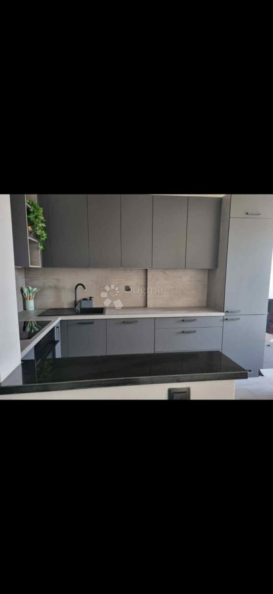 Apartma Novi Vinodolski, 51m2