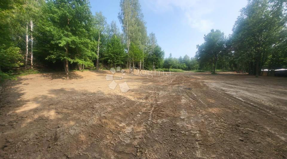 Kmetijsko zemljišče Ogulin, 4.471m2