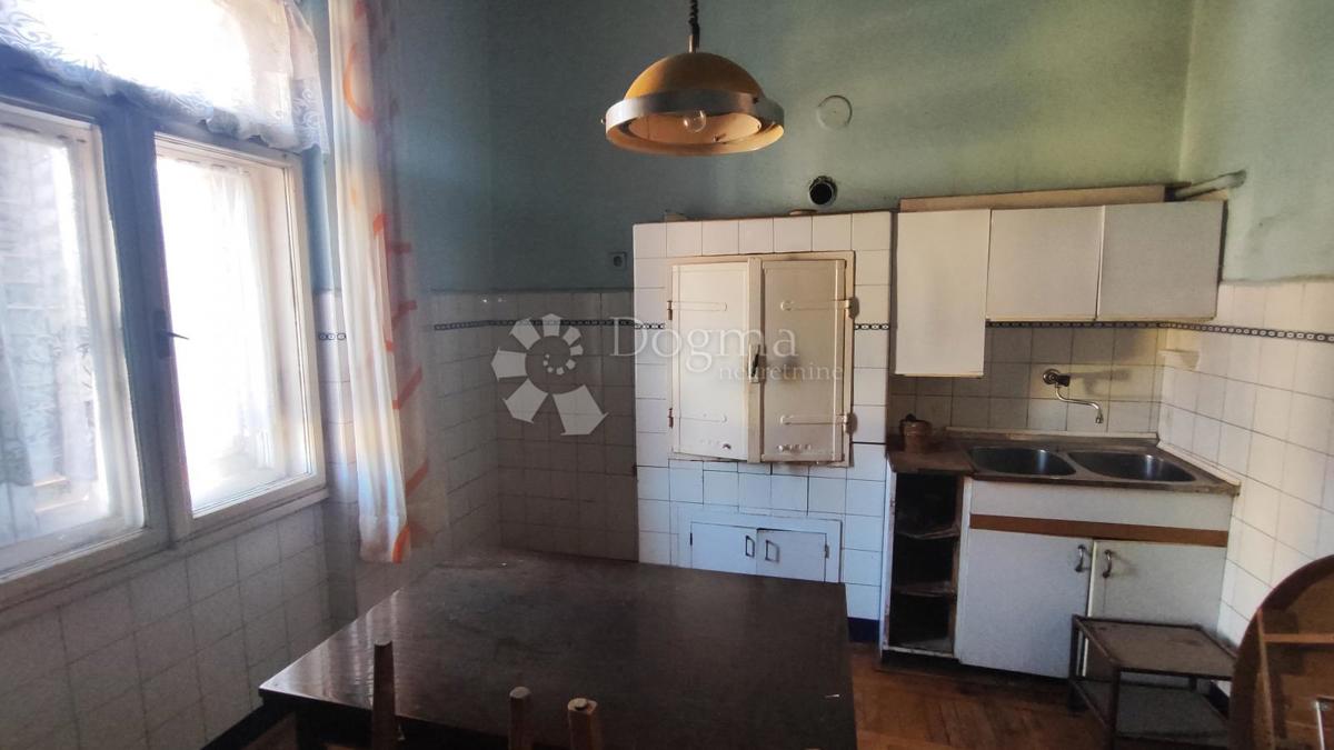 Hiša Banderovo, Rijeka, 200m2