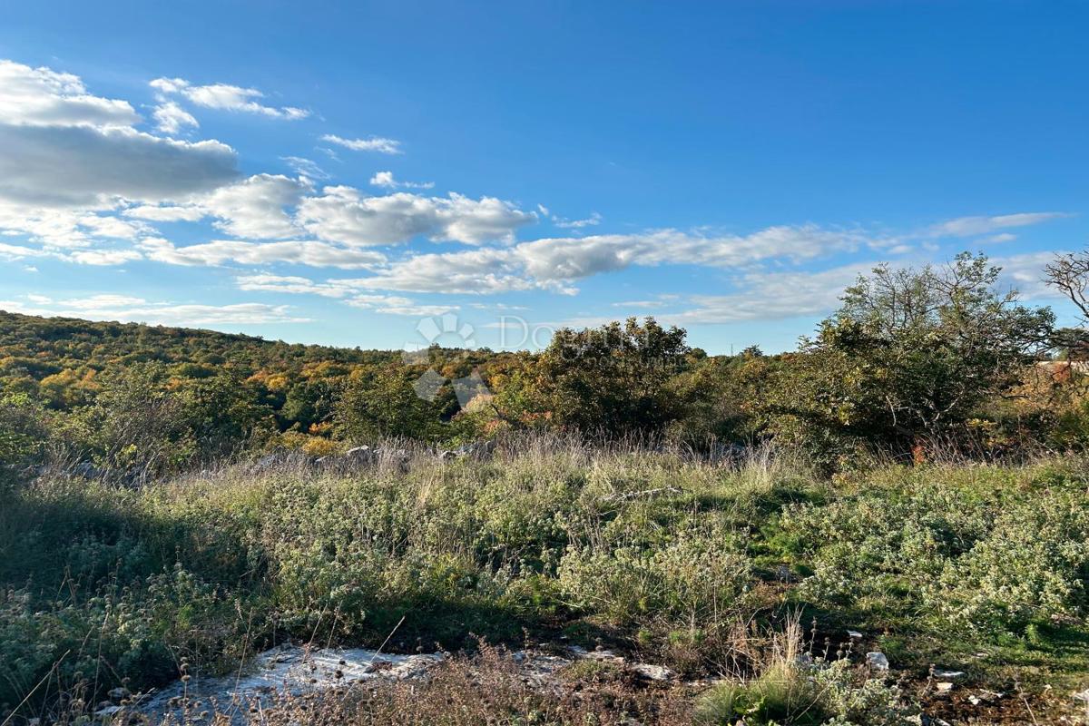 Zazidljivo zemljišče Bale, 1.235m2