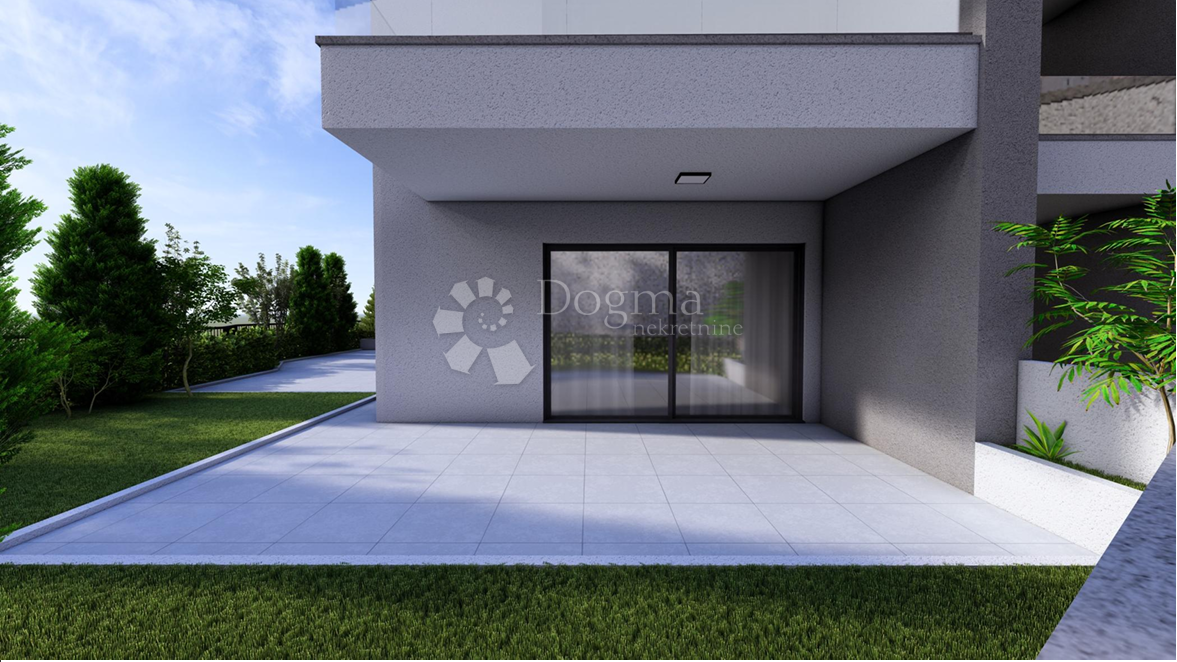 Stanovanje Omiš, 80,52m2