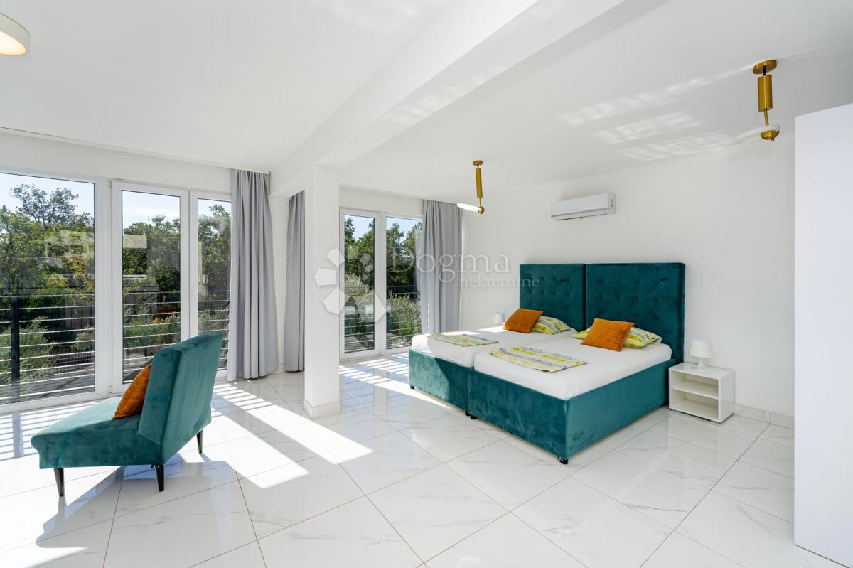 Hiša Kaštel Stari, Kaštela, 295m2