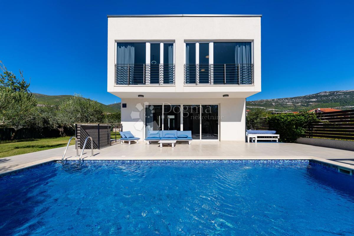 Hiša Kaštel Stari, Kaštela, 295m2